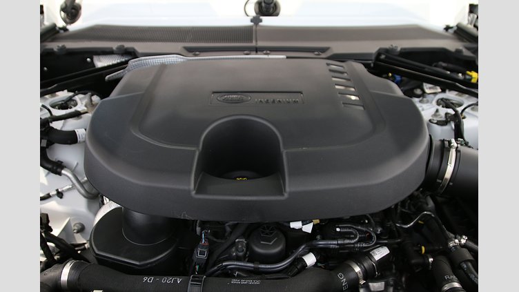 2024 認定中古車 Land Rover Defender 110 フジホワイト D350 ディーゼルマイルドハイブリッド X-Dynamic HSE