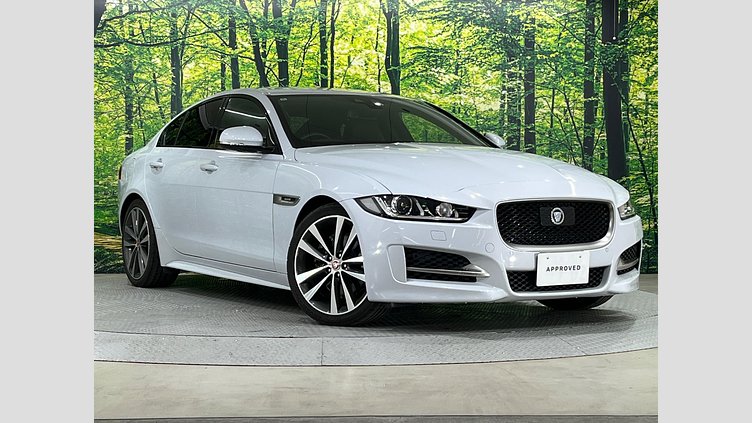 2017 認定中古車 Jaguar XE Yulong White RWD ＸＥ Ｒ－スポーツ