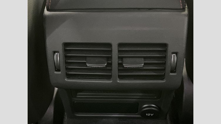 2017 認定中古車 Jaguar XE Yulong White RWD ＸＥ Ｒ－スポーツ