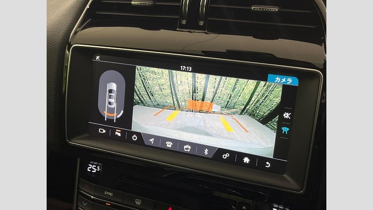 2017 認定中古車 Jaguar XE Yulong White RWD ＸＥ Ｒ－スポーツ