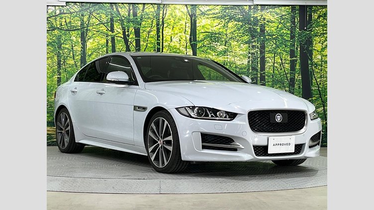 2017 認定中古車 Jaguar XE Yulong White RWD ＸＥ Ｒ－スポーツ