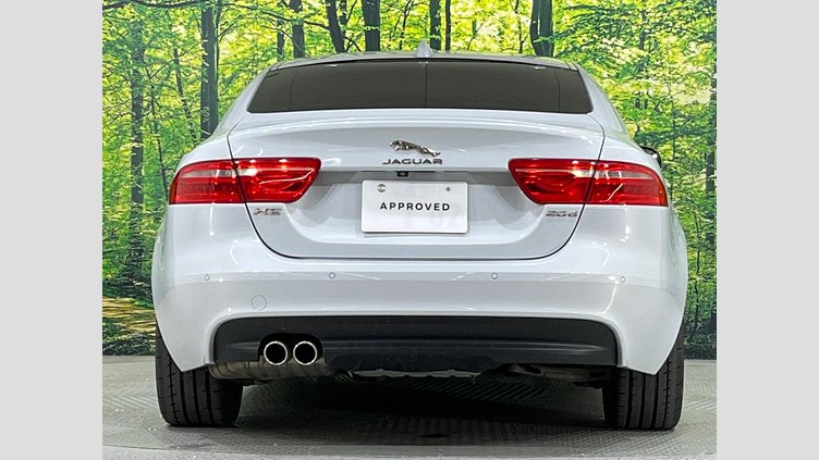 2017 認定中古車 Jaguar XE Yulong White RWD ＸＥ Ｒ－スポーツ