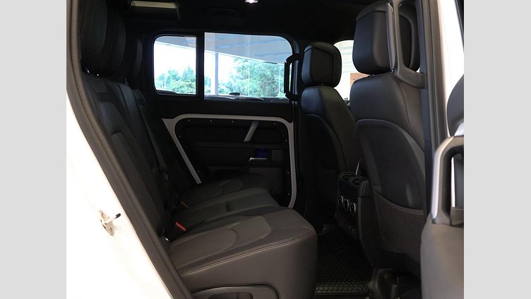 2024 Approved Land Rover Defender 110 Fuji White D300 D300 X-Dynamic HSE