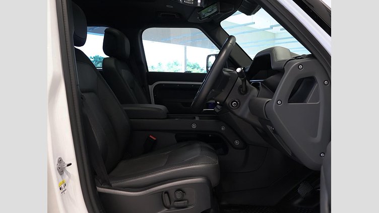 2024 Approved Land Rover Defender 110 Fuji White D300 D300 X-Dynamic HSE