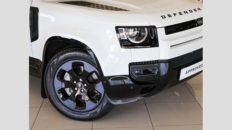 2025 Approved Land Rover Defender 110 Fuji White D350 D350 X-Dynamic HSE
