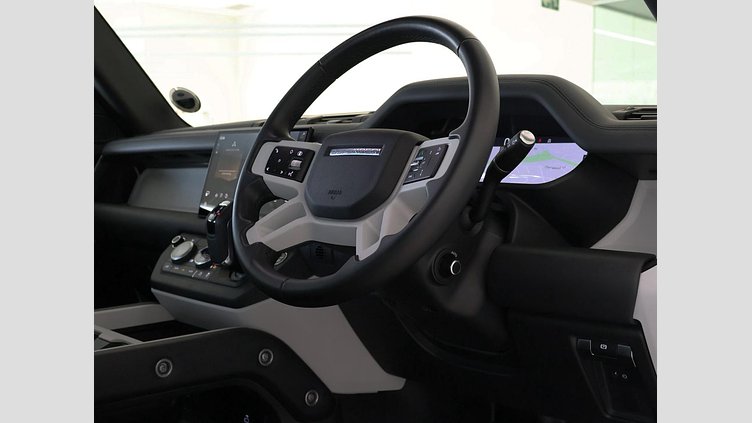 2025 Approved Land Rover Defender 110 Fuji White D350 D350 X-Dynamic HSE