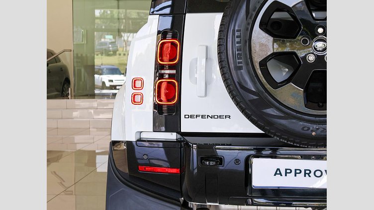2025 Approved Land Rover Defender 110 Fuji White D350 D350 X-Dynamic HSE