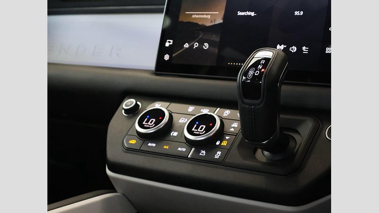 2025 Approved Land Rover Defender 110 Santorini Black D350 D350 X-Dynamic HSE