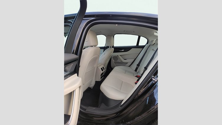 2022 Approved Jaguar XE Santorini Black D200 RWD AUTOMATIC MHEV SE