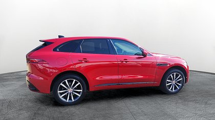 F-Pace 9