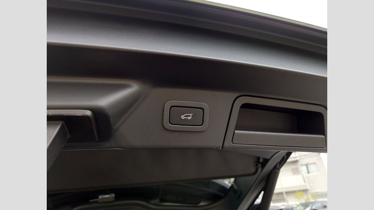 2024 認定中古車 Land Rover Range Rover Sport ジオラグリーン P550eプラグインハイブリッド（ガソリン） スタンダードホイールベース Autobiography