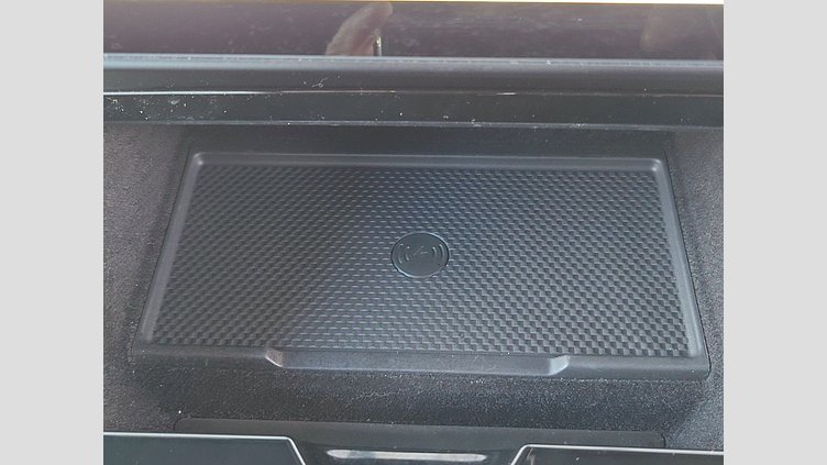 2024 認定中古車 Land Rover Range Rover Sport ジオラグリーン P550eプラグインハイブリッド（ガソリン） スタンダードホイールベース Autobiography