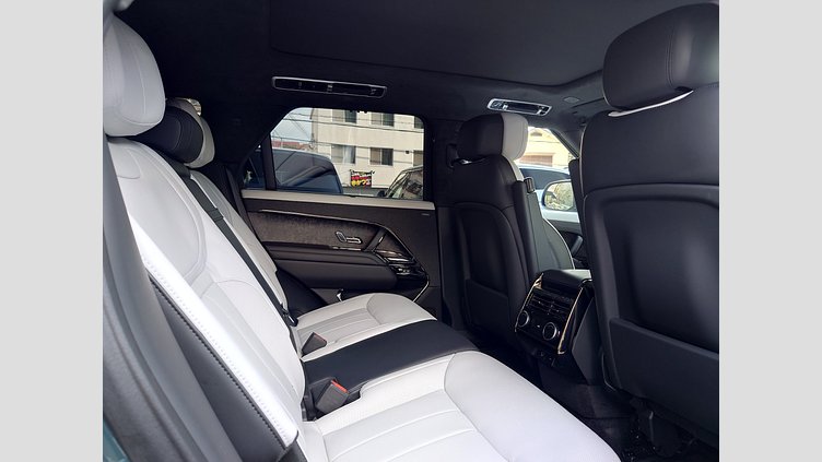 2024 認定中古車 Land Rover Range Rover Sport ジオラグリーン P550eプラグインハイブリッド（ガソリン） スタンダードホイールベース Autobiography