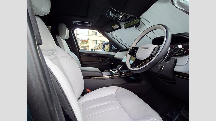 2024 認定中古車 Land Rover Range Rover Sport ジオラグリーン P550eプラグインハイブリッド（ガソリン） スタンダードホイールベース Autobiography