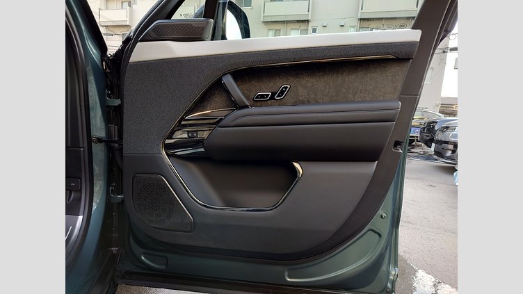 2024 認定中古車 Land Rover Range Rover Sport ジオラグリーン P550eプラグインハイブリッド（ガソリン） スタンダードホイールベース Autobiography