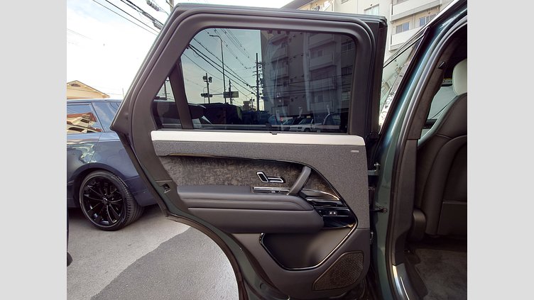 2024 認定中古車 Land Rover Range Rover Sport ジオラグリーン P550eプラグインハイブリッド（ガソリン） スタンダードホイールベース Autobiography