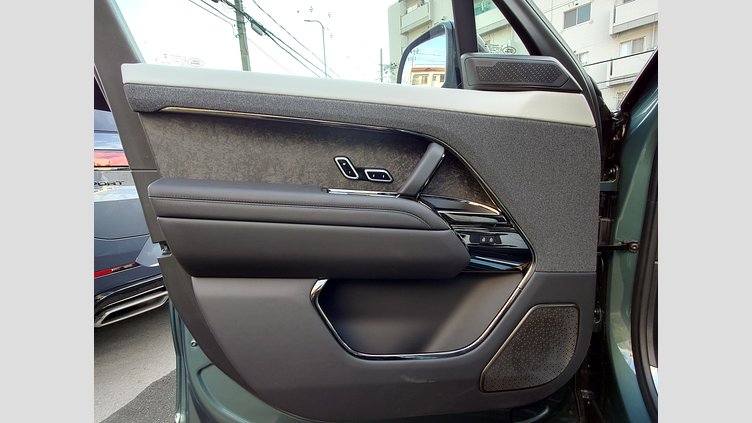 2024 認定中古車 Land Rover Range Rover Sport ジオラグリーン P550eプラグインハイブリッド（ガソリン） スタンダードホイールベース Autobiography