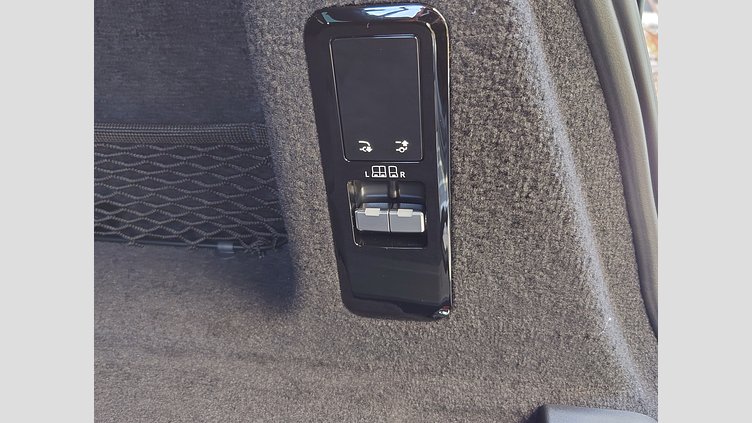 2024 認定中古車 Land Rover Range Rover Sport ジオラグリーン P550eプラグインハイブリッド（ガソリン） スタンダードホイールベース Autobiography