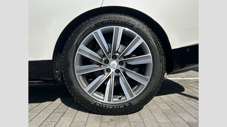 2025 認定中古車 Land Rover Range Rover オストゥーニパールホワイト D350 Autobiography SWB D350