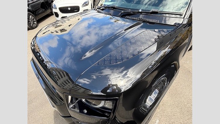 2022 認定中古車 Land Rover Defender 90 サントリーニブラック P300 AWD（AT） SE