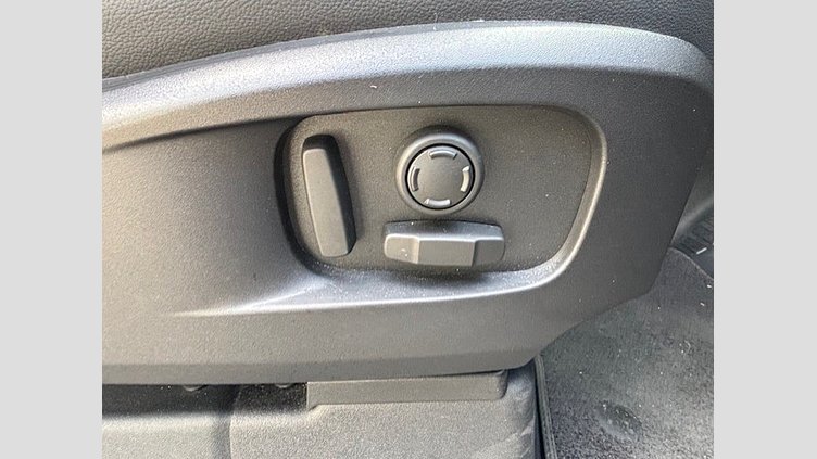 2022 認定中古車 Land Rover Defender 90 サントリーニブラック P300 AWD（AT） SE