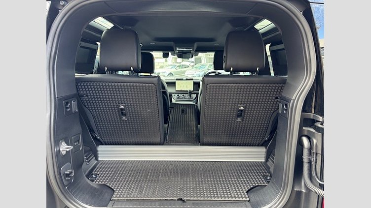 2022 認定中古車 Land Rover Defender 90 サントリーニブラック P300 AWD（AT） SE