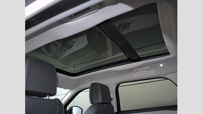 Range Rover Velar 25