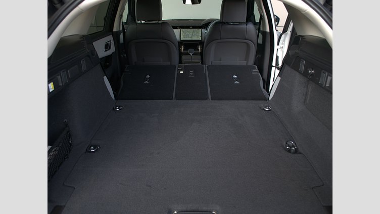 2024 認定中古車 Land Rover Range Rover Velar フジホワイト P400eプラグインハイブリッド（ガソリン） スタンダードホイールベース Dynamic HSE