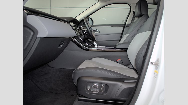 2024 認定中古車 Land Rover Range Rover Velar フジホワイト P400eプラグインハイブリッド（ガソリン） スタンダードホイールベース Dynamic HSE