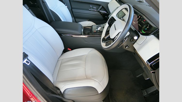 2024 認定中古車 Land Rover Range Rover Sport フィレンツェレッド P550eプラグインハイブリッド（ガソリン） スタンダードホイールベース Dynamic SE