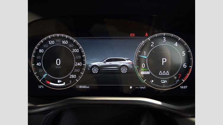 2024 認定中古車 Jaguar F-Pace オストゥーニパールホワイト P400e ガソリン プラグインハイブリッド R-DYNAMIC SE