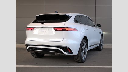 F-Pace 10