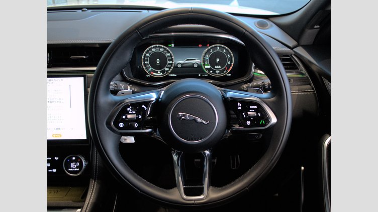 2024 認定中古車 Jaguar F-Pace オストゥーニパールホワイト P400e ガソリン プラグインハイブリッド R-DYNAMIC SE