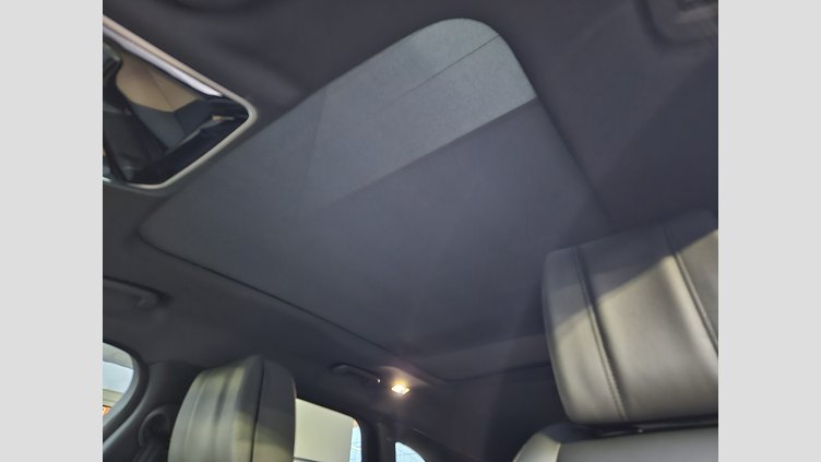 2024 認定中古車 Land Rover Range Rover Velar サントリーニブラック P400eプラグインハイブリッド（ガソリン） スタンダードホイールベース Dynamic HSE