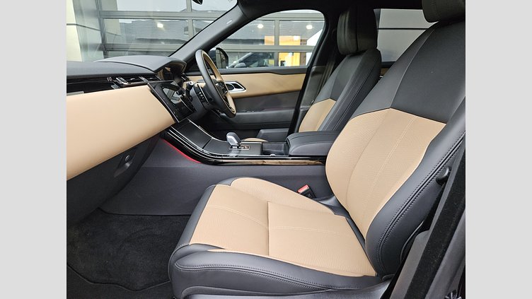 2024 認定中古車 Land Rover Range Rover Velar サントリーニブラック P400eプラグインハイブリッド（ガソリン） スタンダードホイールベース Dynamic HSE