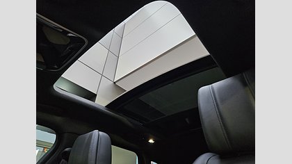 Range Rover Velar 24