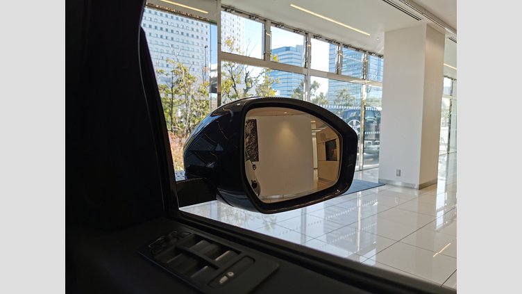 2024 認定中古車 Land Rover Discovery Sport アイガーグレイ D200マイルドハイブリッド（ディーゼル） 標準ホイール DYNAMIC SE