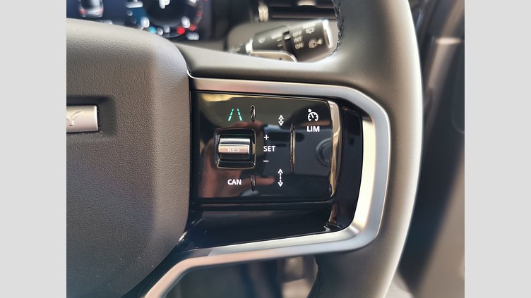 2024 認定中古車 Land Rover Discovery Sport アイガーグレイ D200マイルドハイブリッド（ディーゼル） 標準ホイール DYNAMIC SE
