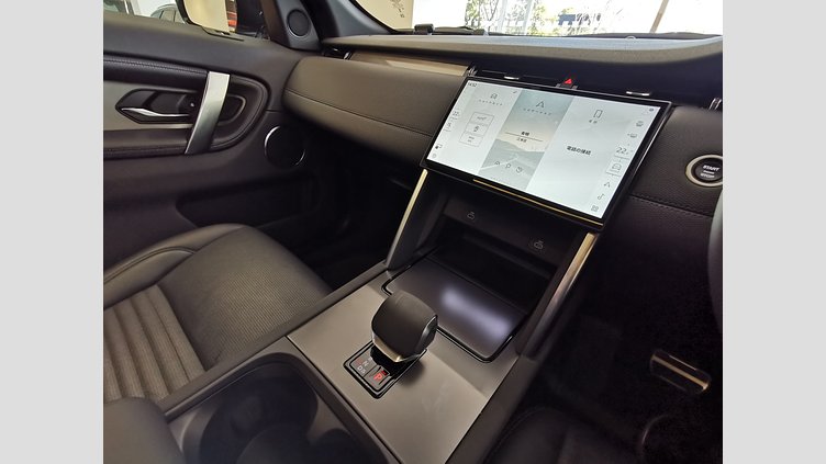 2024 認定中古車 Land Rover Discovery Sport アイガーグレイ D200マイルドハイブリッド（ディーゼル） 標準ホイール DYNAMIC SE