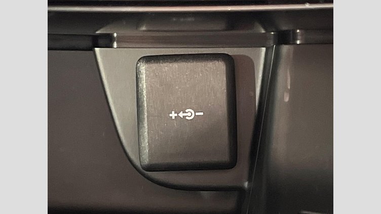 2021 認定中古車 Jaguar E-Pace ハクバシルバー D200 AWD（オートマチック） R-DYNAMIC S