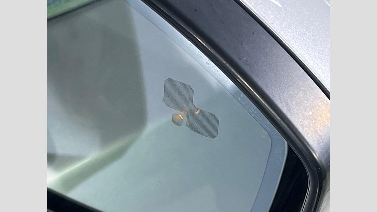 2021 認定中古車 Jaguar E-Pace ハクバシルバー D200 AWD（オートマチック） R-DYNAMIC S