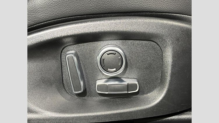 2021 認定中古車 Jaguar E-Pace ハクバシルバー D200 AWD（オートマチック） R-DYNAMIC S