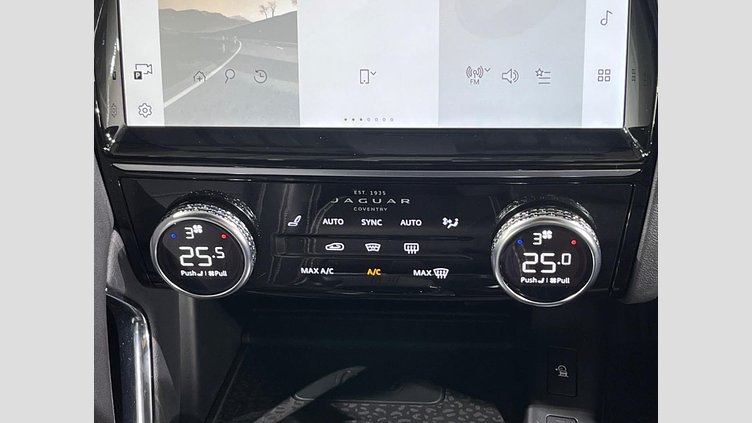 2021 認定中古車 Jaguar E-Pace ハクバシルバー D200 AWD（オートマチック） R-DYNAMIC S