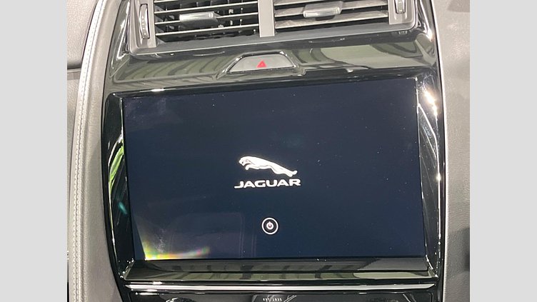 2021 認定中古車 Jaguar E-Pace ハクバシルバー D200 AWD（オートマチック） R-DYNAMIC S