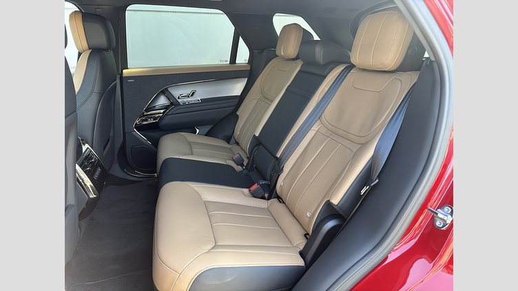 2024 認定中古車 Land Rover Range Rover Sport フィレンツェレッド P550eプラグインハイブリッド（ガソリン） スタンダードホイールベース Dynamic SE