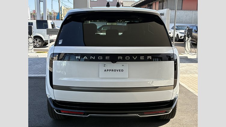 2024 認定中古車 Land Rover Range Rover オストゥーニパールホワイト（お取り扱いの有無については正規ディーラーにお問い合わせください） D350 AWD MHEV（AT） スタンダードホイールベース SE