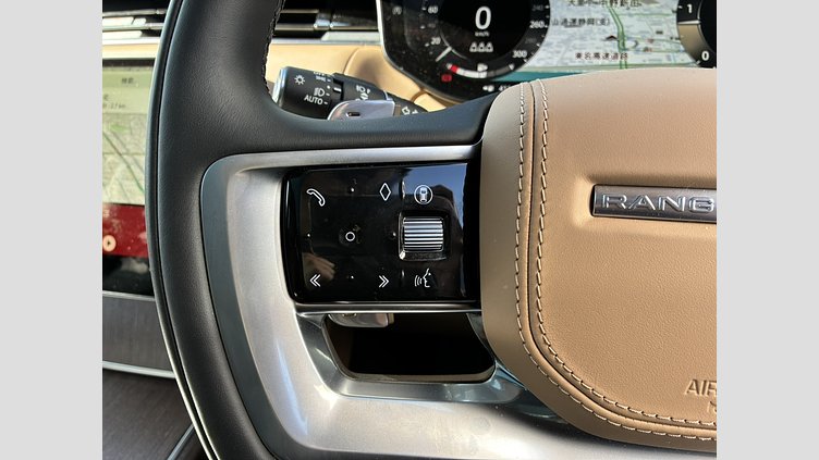 2024 認定中古車 Land Rover Range Rover オストゥーニパールホワイト（お取り扱いの有無については正規ディーラーにお問い合わせください） D350 AWD MHEV（AT） スタンダードホイールベース SE