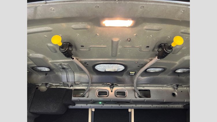 2016 認定中古車 Jaguar XE Loire Blue 2WD プレステージ