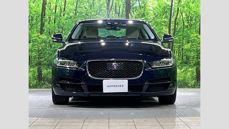 2016 認定中古車 Jaguar XE Loire Blue 2WD プレステージ