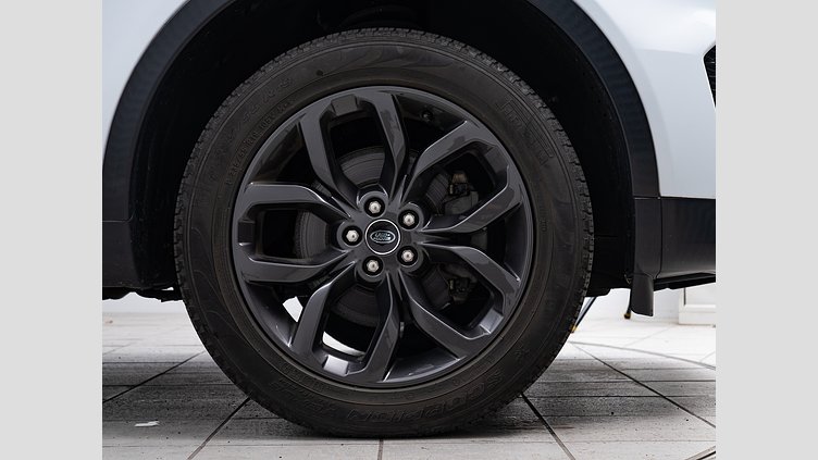 2018 認定中古車 Land Rover Discovery Sport Yulong White 2.0 litre i4D Diesel ランドマークエディション